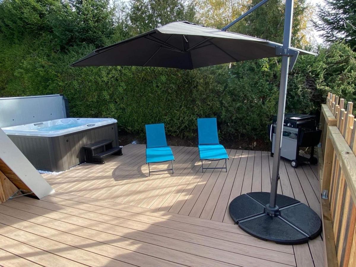 Au-Doux-Altic Chalet Romantique Avec Jacuzzi Et Sauna Métabief المظهر الخارجي الصورة