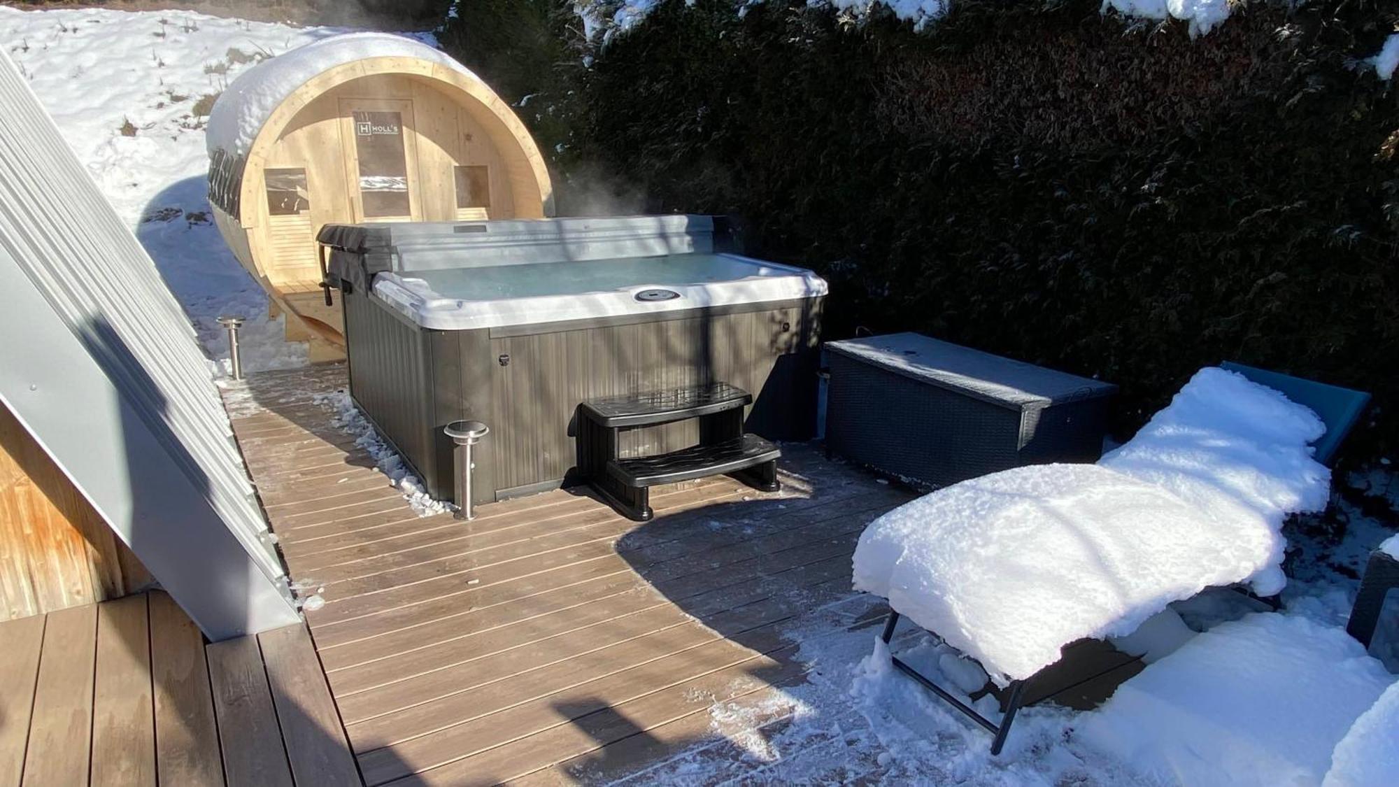 Au-Doux-Altic Chalet Romantique Avec Jacuzzi Et Sauna Métabief المظهر الخارجي الصورة